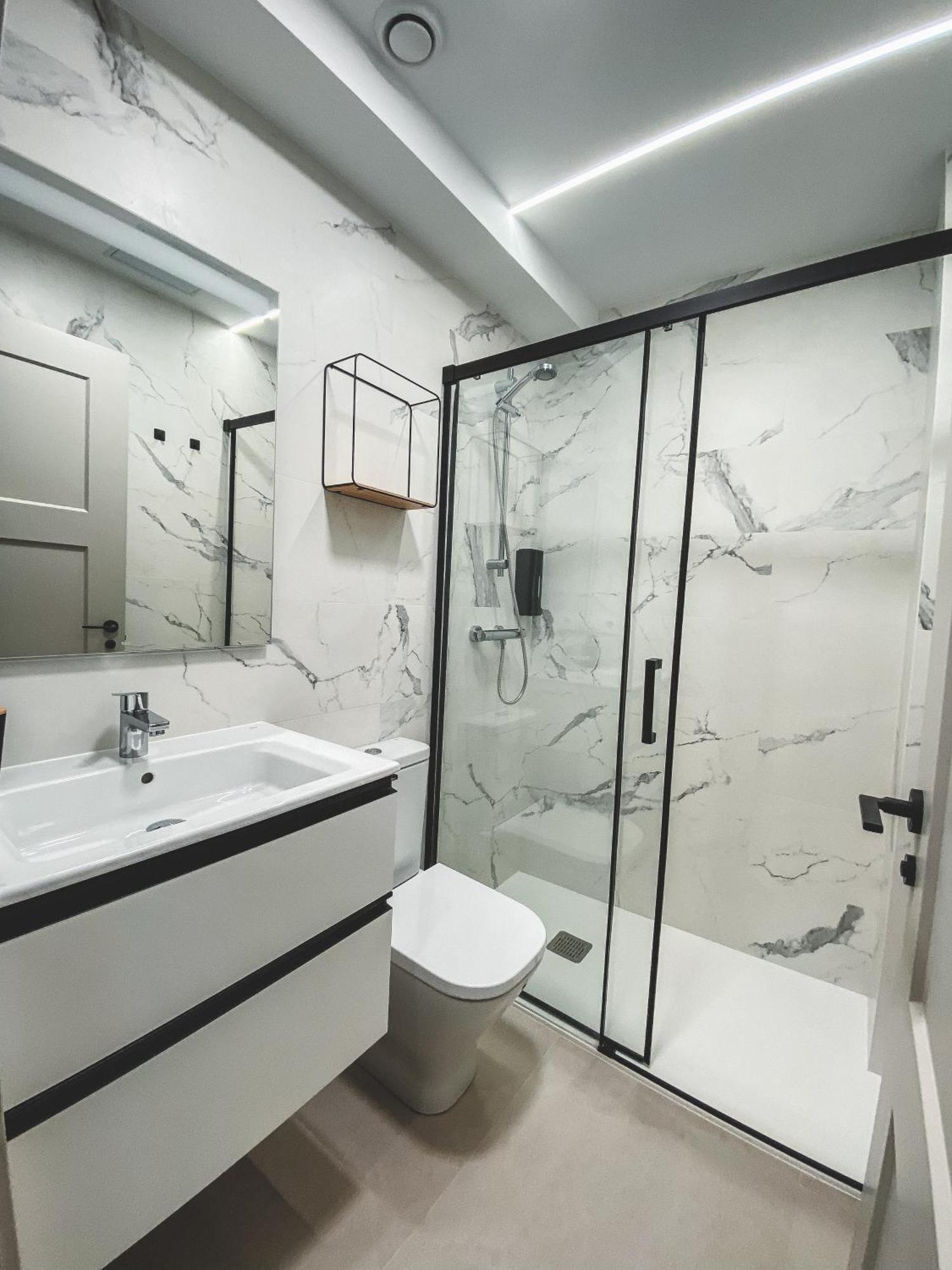 Casa San Juan - Habitaciones Privadas 洛格罗尼奥 外观 照片