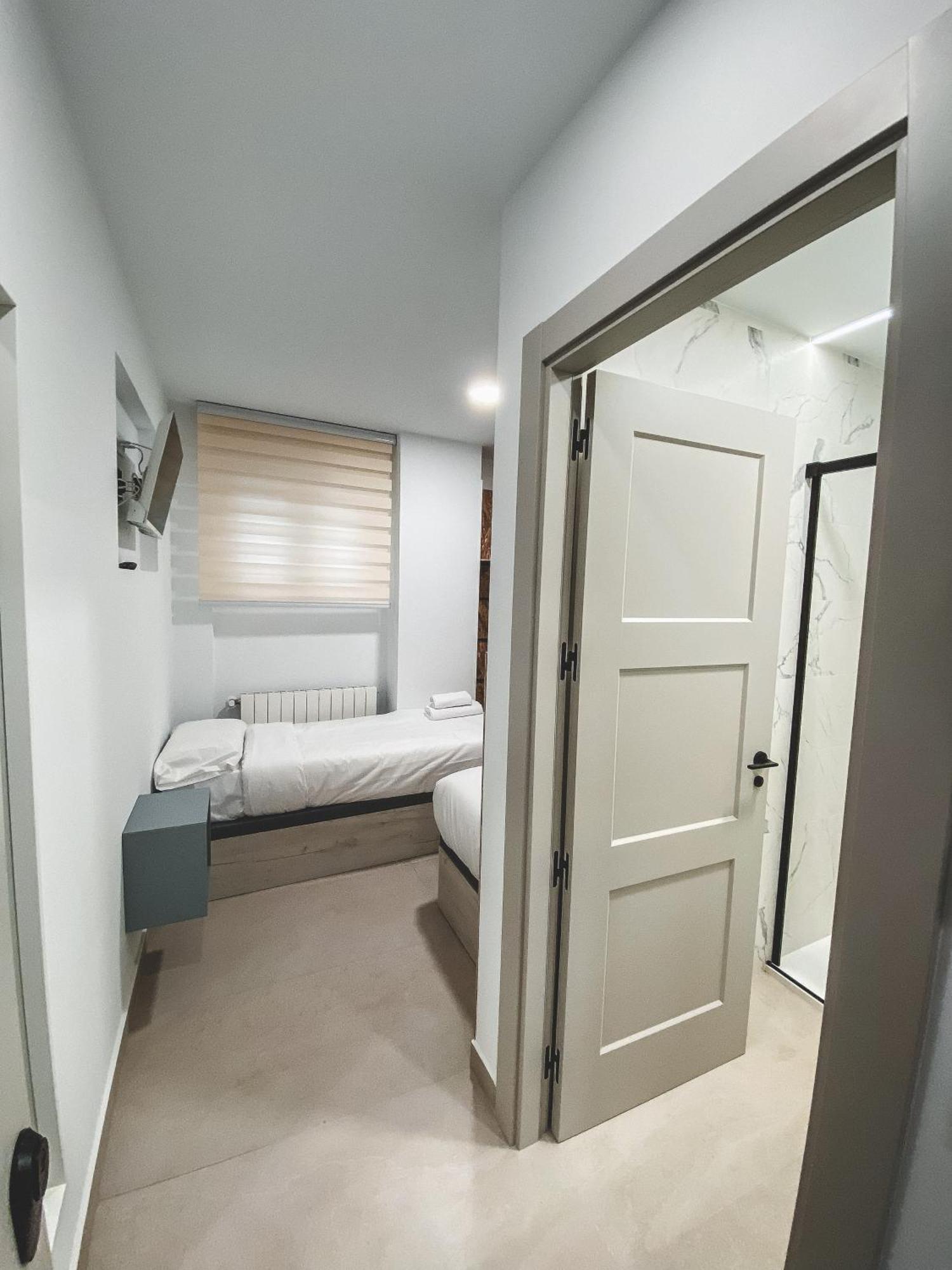 Casa San Juan - Habitaciones Privadas 洛格罗尼奥 外观 照片